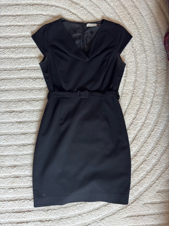 Calvin Klein Dresses & Skirts - Calvin Klein Black Cap-Sleeve Belted Sheath Dress